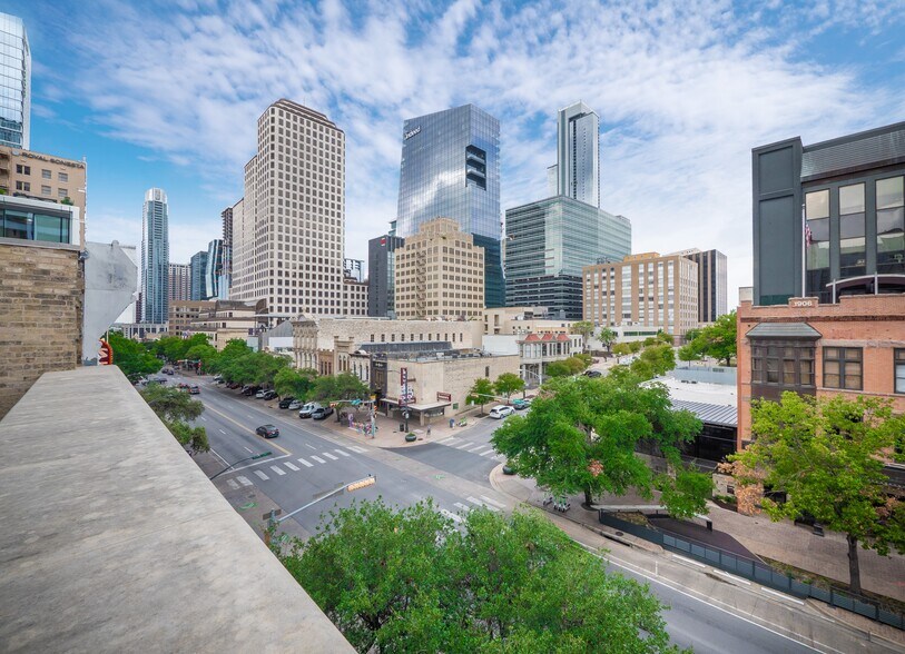 More Photos Of 805 N Congress Ave, Austin Storefront Retail Residential For Sale