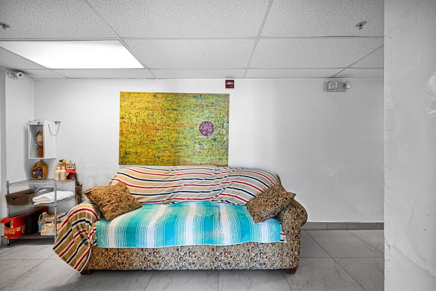 More Photos Of 2301 Wilton Dr, Wilton Manors Apartments For Sale