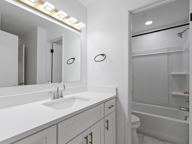 More Photos Of 120 G St, Salt Lake City Apartments For Sale