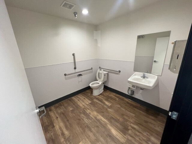 More Photos Of 5740 Arville St, Las Vegas Warehouse For Lease