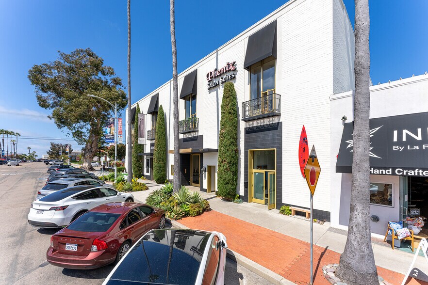 More Photos Of 7655 Girard Ave, La Jolla Storefront Retail Office For Lease
