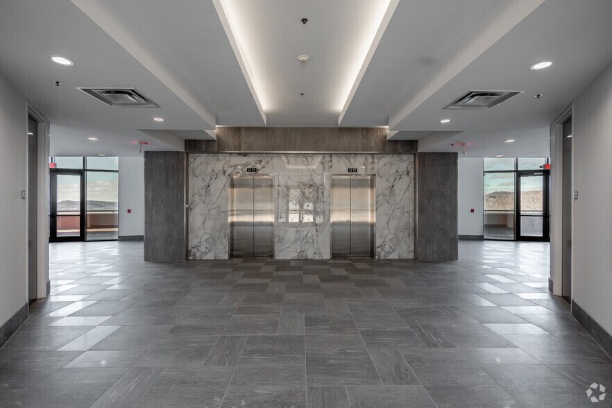 More Photos Of 214 Overlook Cir, Brentwood Office For Sale