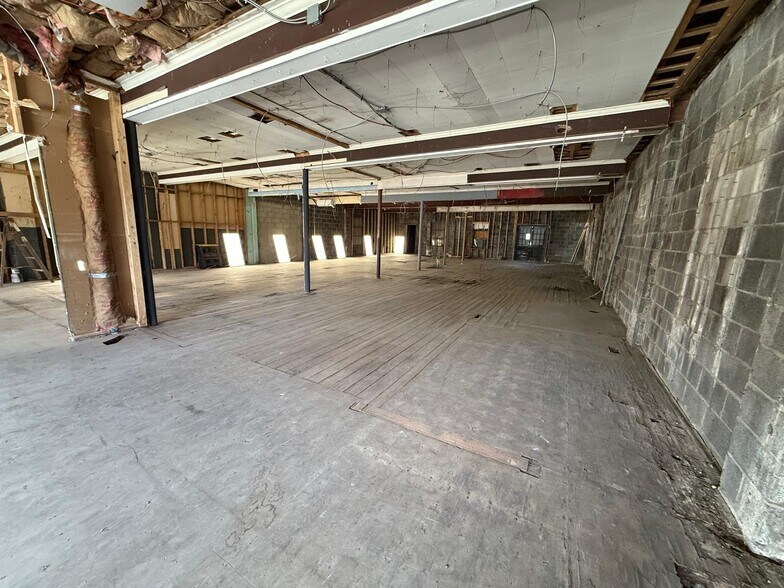 More Photos Of 1435 Victory Hwy, North Smithfield Freestanding For Lease