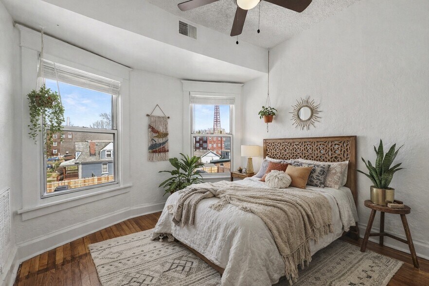 More Photos Of 3433-3435 Central St, Kansas City Apartments For Sale