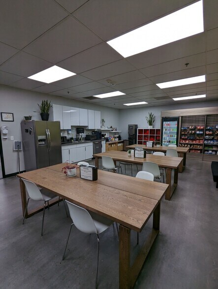 More Photos Of 2705 Media Center Dr, Los Angeles Warehouse For Lease