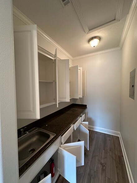 More Photos Of 12826 Willow Centre Dr, Houston Loft Creative Space For Sale