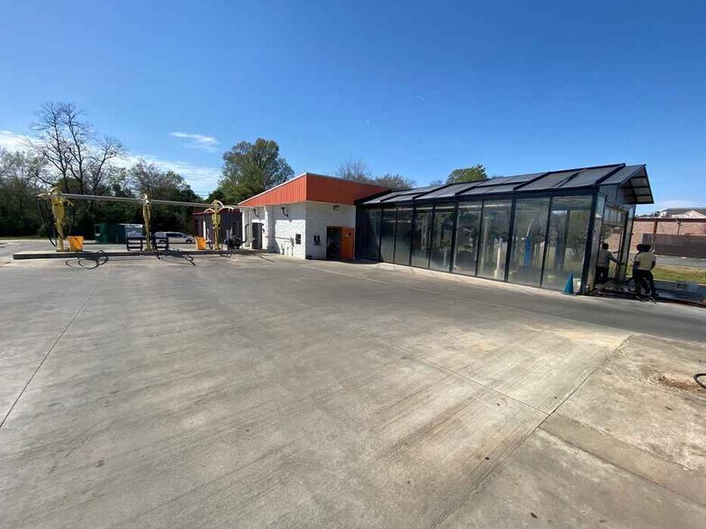 More Photos Of 214 S Harris St, Sandersville Auto Repair For Sale