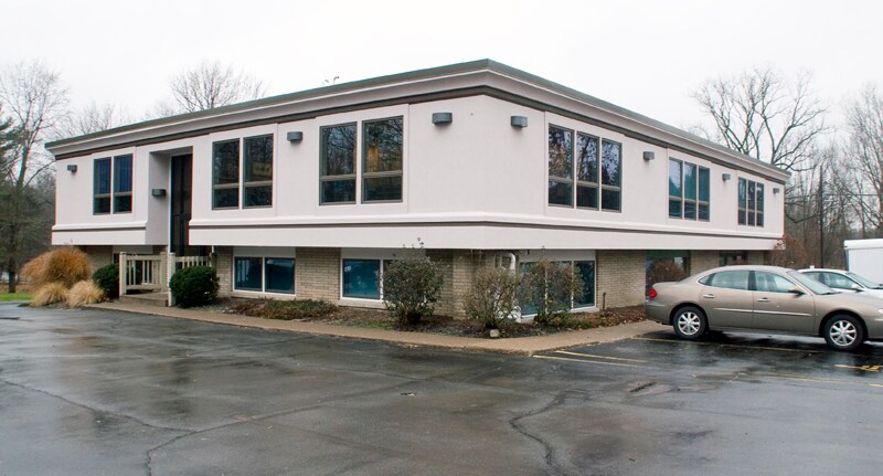 More Photos Of 1157 Fairport Rd, Fairport Medical For Lease