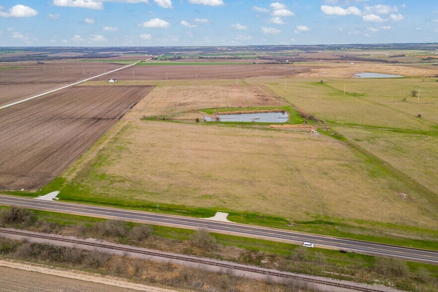 More Photos Of 2848 TX-81, Itasca Land For Sale