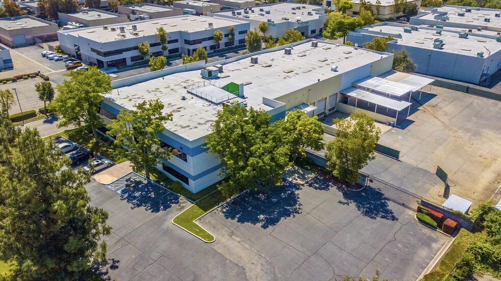 More Photos Of 825 E Cooley Ave, San Bernardino Warehouse For Sale