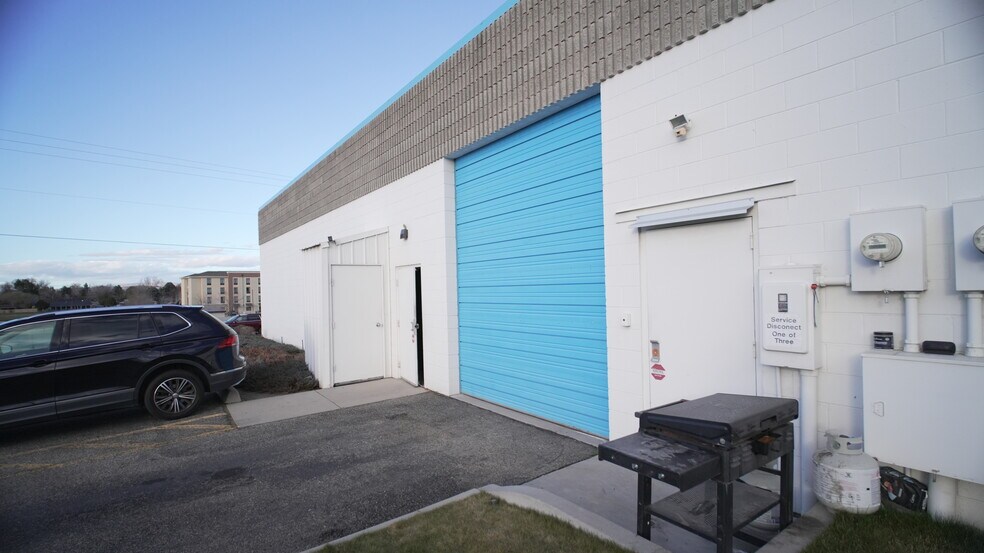 More Photos Of 3555-3559 W Wright St, Boise Light Manufacturing For Lease