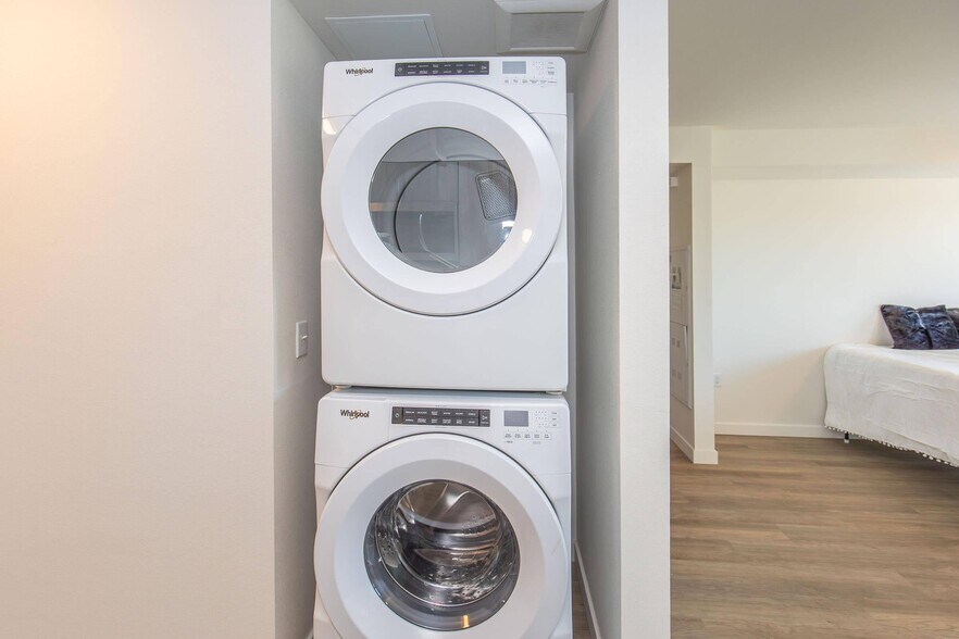More Photos Of 15300 33rd Ave S, Seatac Apartments For Lease