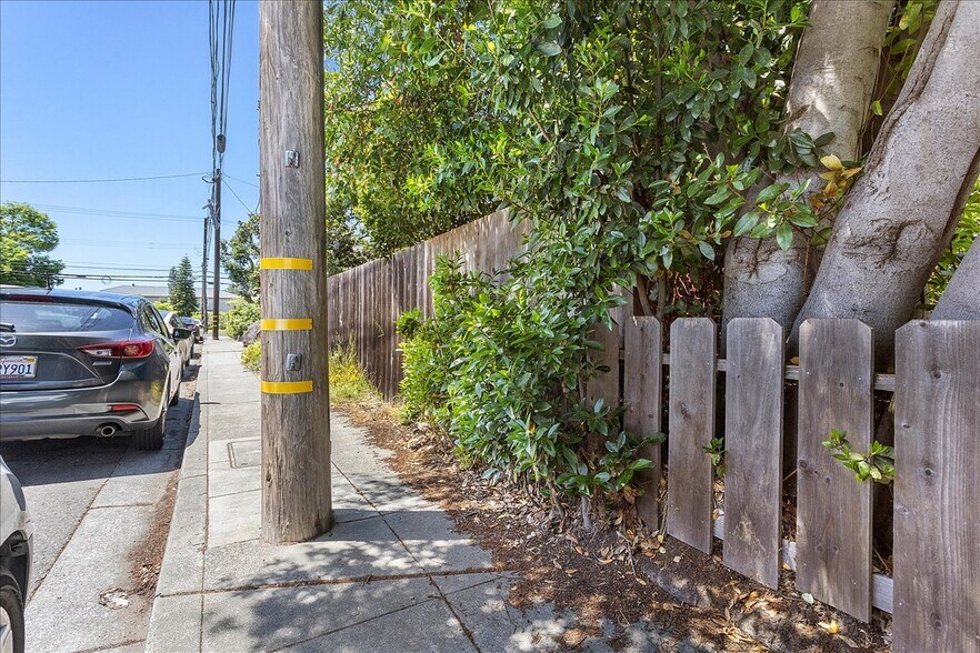 More Photos Of 310 Spruce St, Alameda Land For Sale