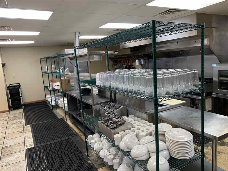More Photos Of 675 S Main St, Brownsville Restaurant For Sale
