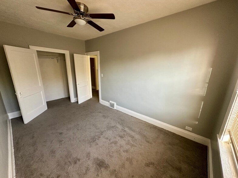 More Photos Of 17020 Madison Ave, Lakewood Flex For Sale