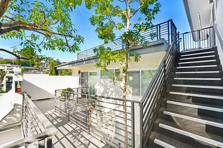 More Photos Of 3305-3309 Primera Ave, Los Angeles Apartments For Sale