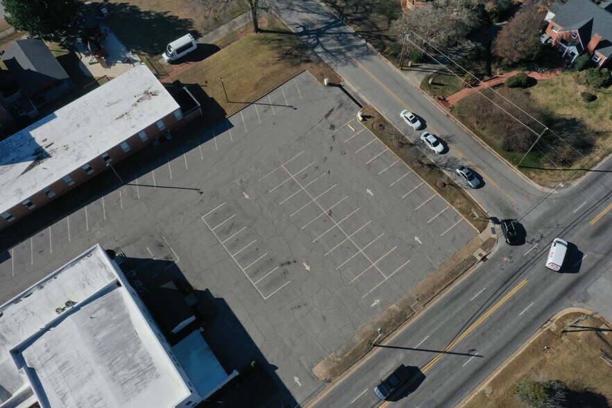 More Photos Of 401 W Cumberland St, Dunn Funeral Home For Sale