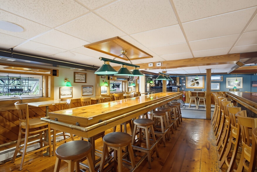 More Photos Of 113 Summer St, Lunenburg Restaurant For Sale