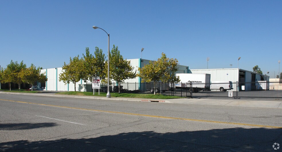 More Photos Of 444 Athol St, San Bernardino Warehouse For Sale