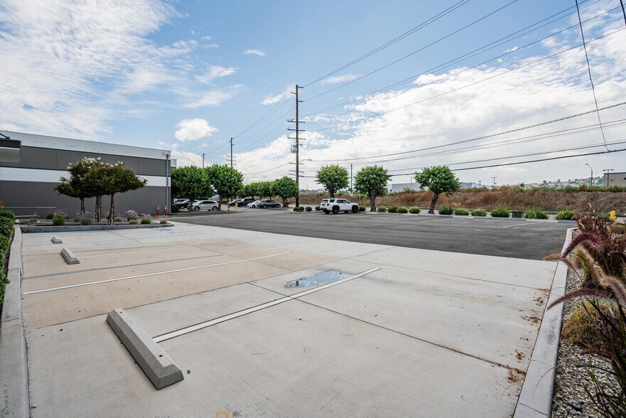 More Photos Of 17711 E Railroad St, City of Industry Warehouse For Lease
