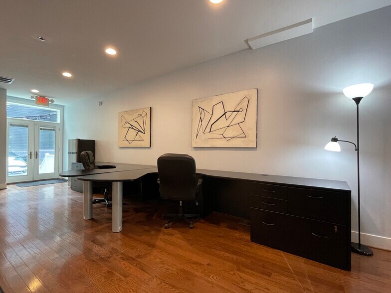 More Photos Of 211 K St Ne, Washington Office Residential For Sale