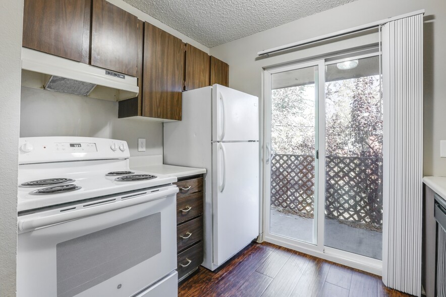 More Photos Of 10705 W 7th Ave, Lakewood Apartments For Sale