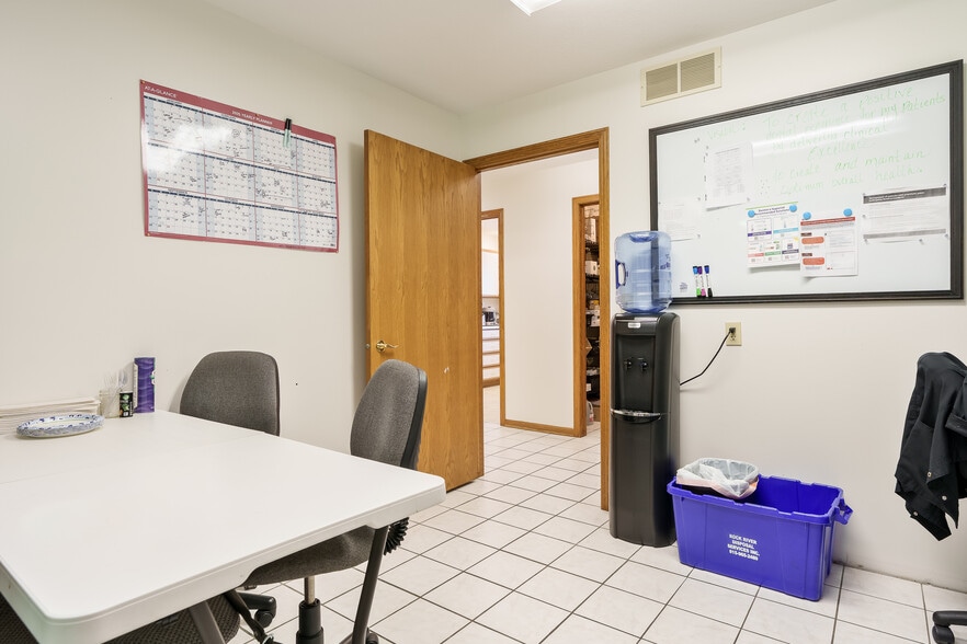 More Photos Of 7550 Rote Rd, Rockford Medical For Sale