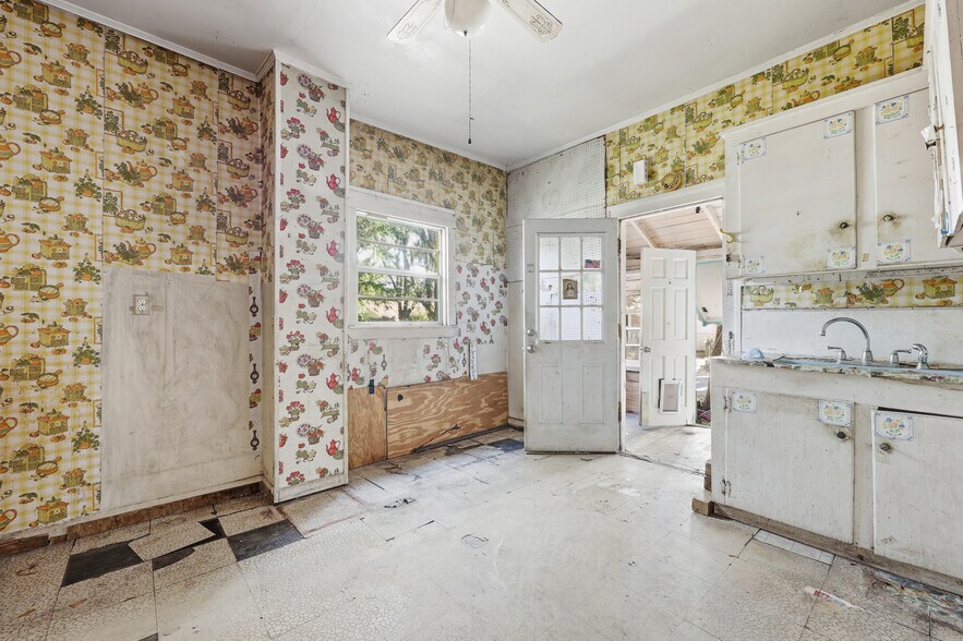 More Photos Of 9 Masters Dr, Saint Augustine Flex For Sale