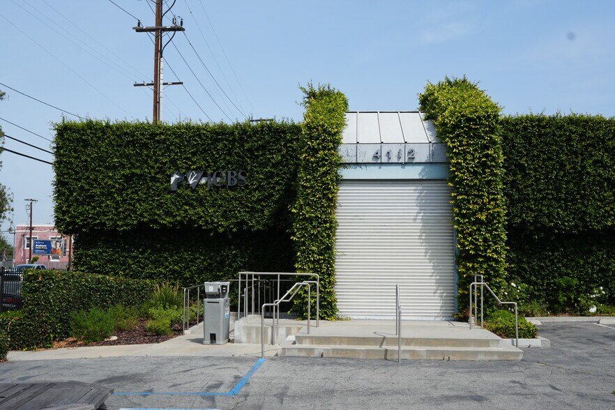 More Photos Of 4112 S Main St, Los Angeles Office For Sale