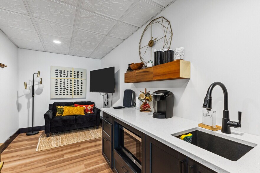 More Photos Of 3554 Blue Rock Rd, Cincinnati Loft Creative Space For Sale