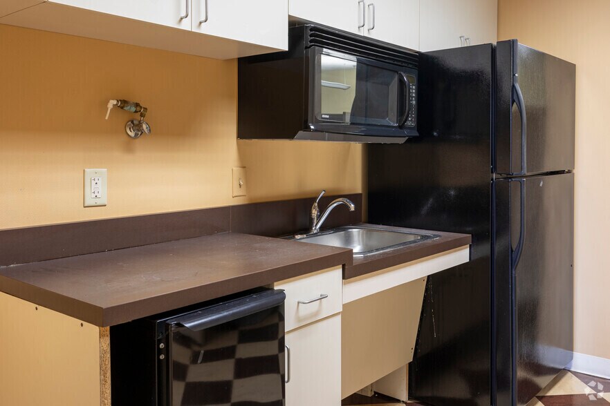 More Photos Of 920 Ridgebrook Rd, Sparks Office For Sale