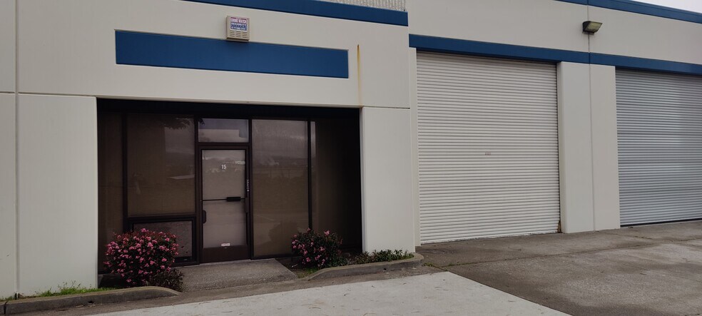 More Photos Of 430 N Canal St, South San Francisco Manufacturing For Sale