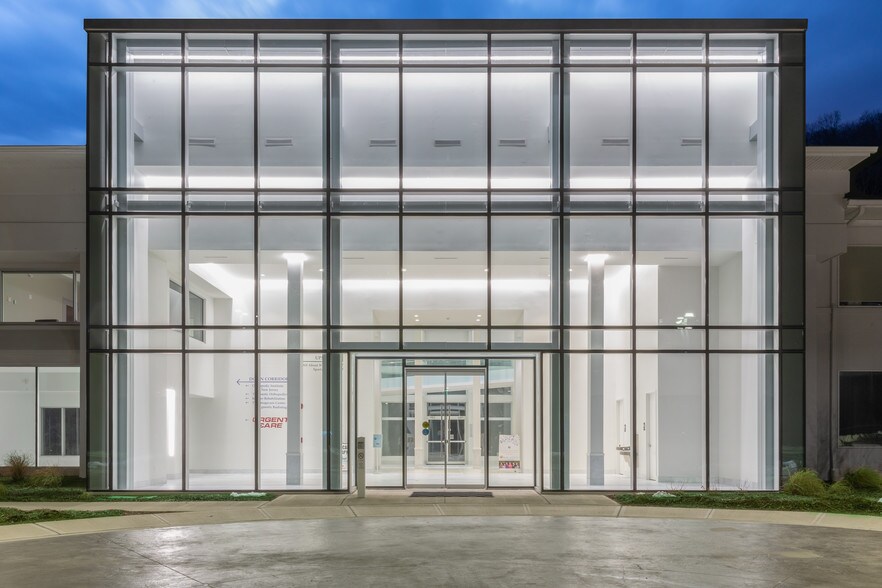 More Photos Of 376 Lafayette Ave, Sparta Medical For Lease
