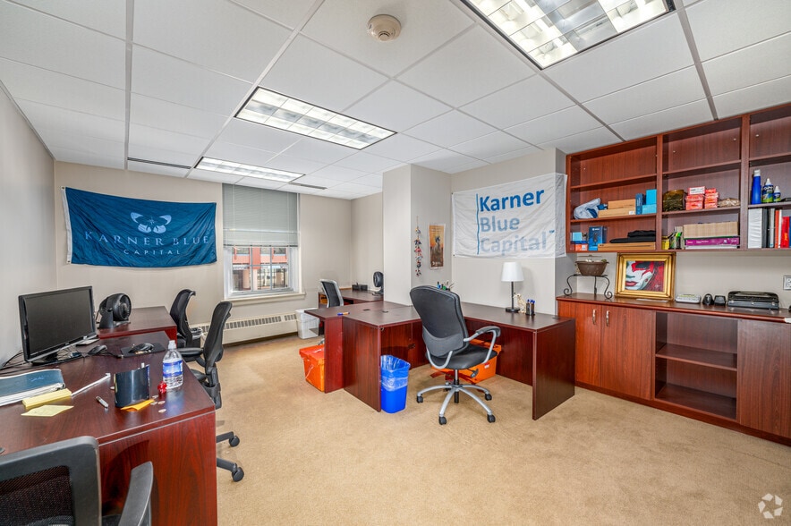 More Photos Of 7220 Wisconsin Ave, Bethesda Medical For Lease