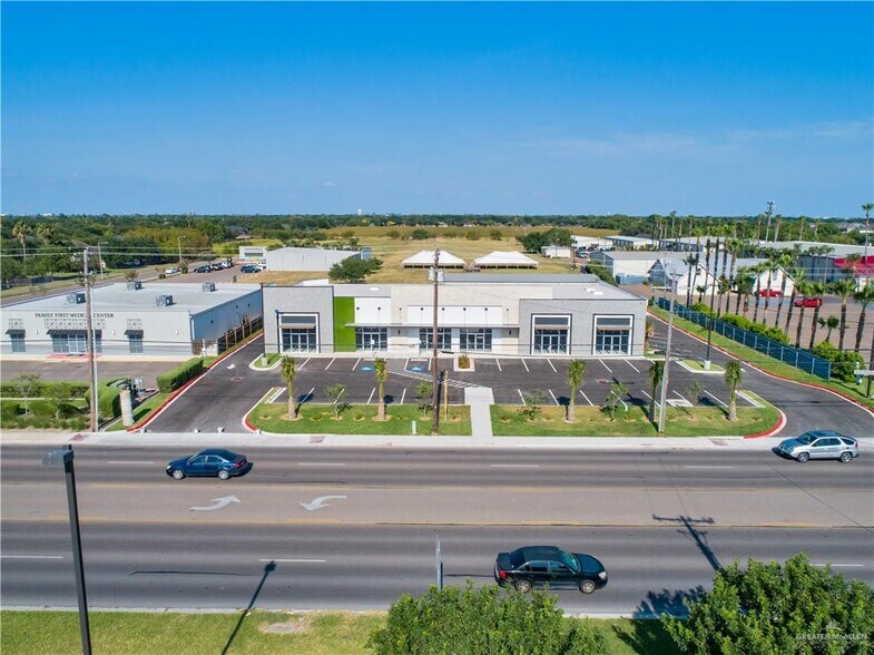 More Photos Of 2104 S McColl Rd, Edinburg Storefront For Lease