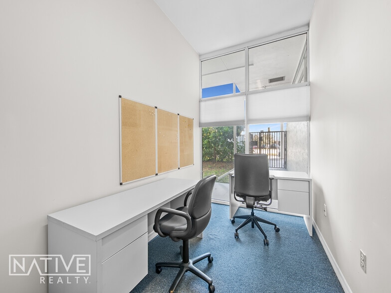 More Photos Of 2700 E Oakland Park Blvd, Fort Lauderdale Office For Sale