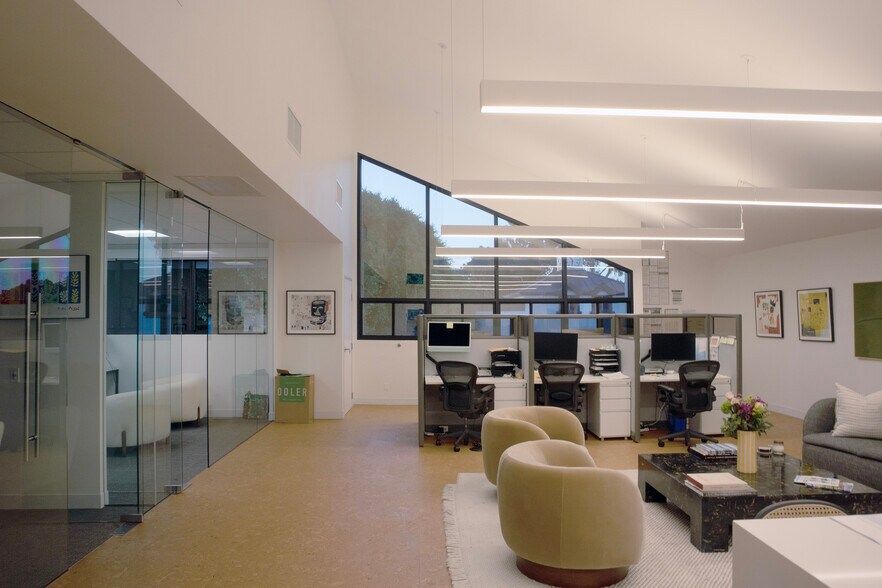 More Photos Of 701-715 Montana Ave, Santa Monica Storefront Retail Office For Lease