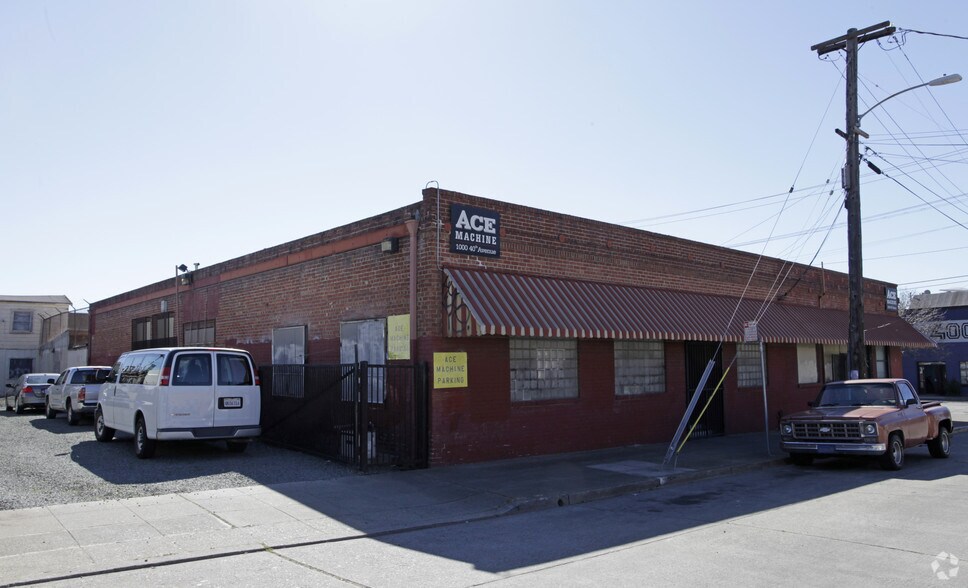 More Photos Of 1000 40th Ave, Oakland Manufacturing For Sale
