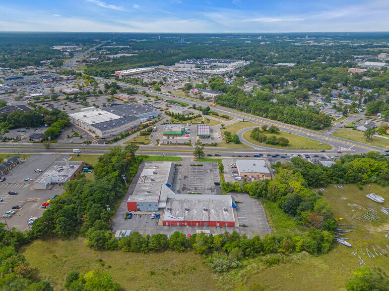 More Photos Of 781 Brick Blvd, Brick General Retail For Lease