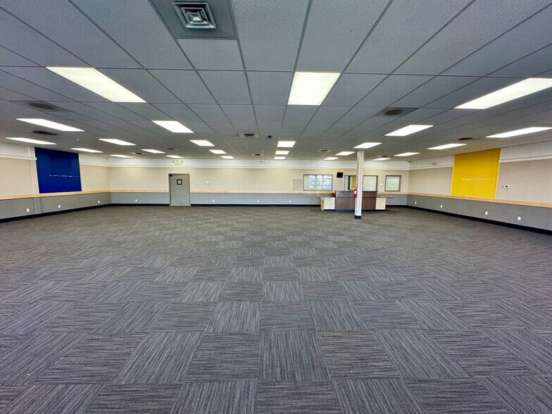 More Photos Of 1731 S 1st St, Yakima General Retail For Sale