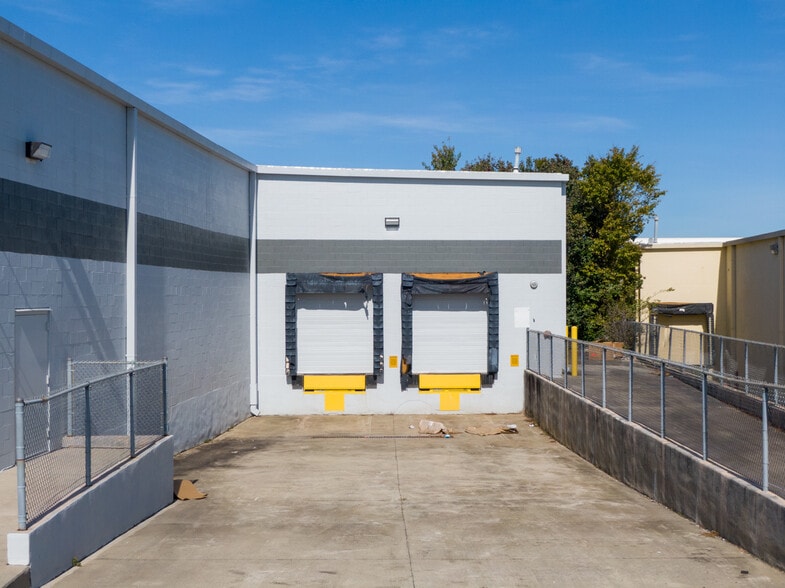 More Photos Of 2525 Pio Nono Ave, Macon-Bibb Warehouse For Lease