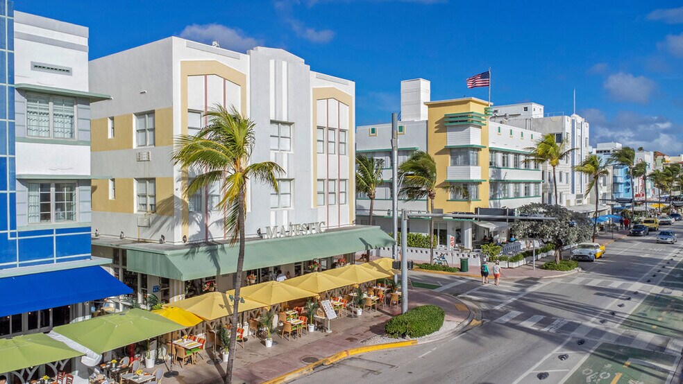 More Photos Of 660 Ocean Dr, Miami Beach Hotel For Sale