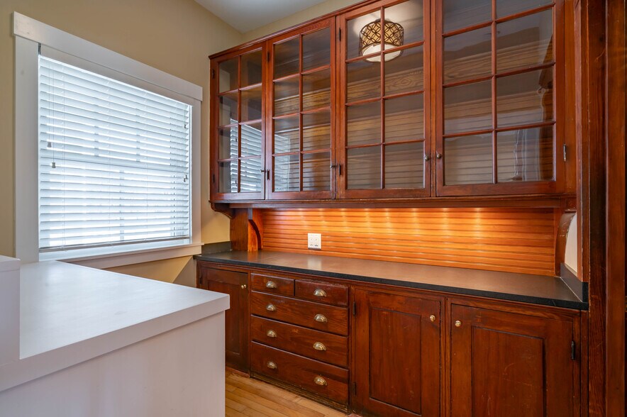 More Photos Of 26 N Main St, Mont Vernon Apartments For Sale