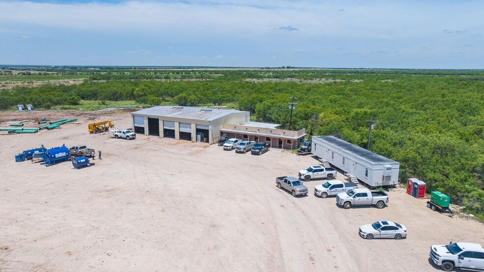 More Photos Of 2458 E Overland Trl, Abilene Industrial For Sale