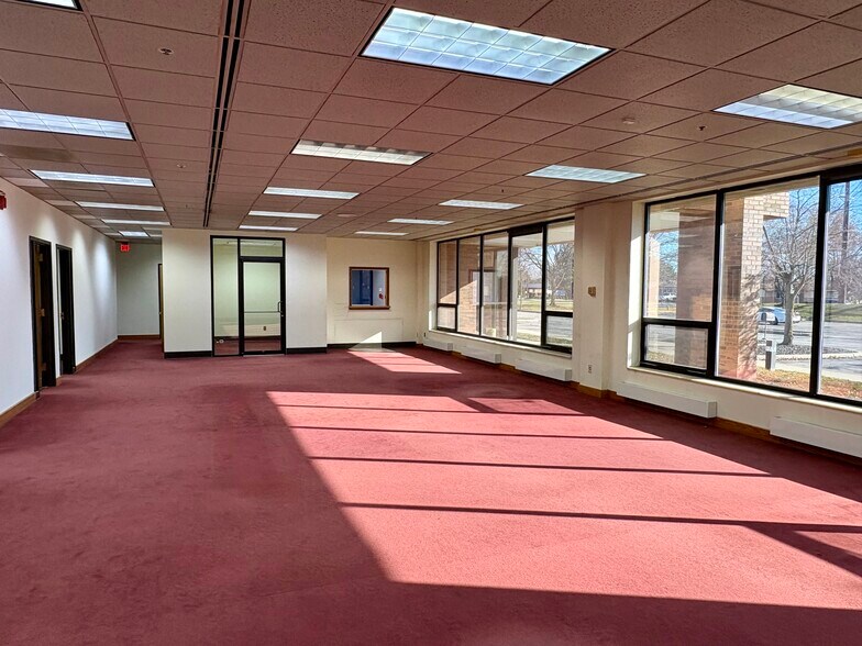 More Photos Of 703 E Kercher Rd, Goshen Manufacturing For Lease