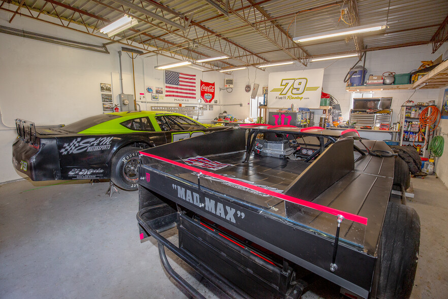 More Photos Of 9615 US Highway 85 N, Littleton Warehouse For Lease