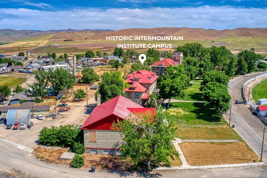 More Photos Of 2155 Paddock Ave, Weiser Office For Sale