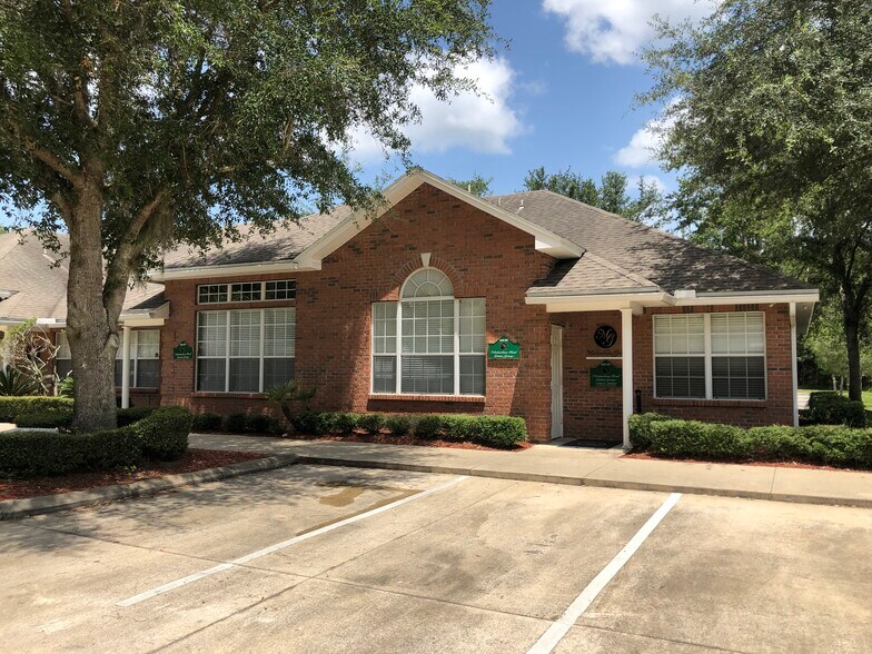 More Photos Of 12443 San Jose Blvd, Jacksonville Medical For Lease
