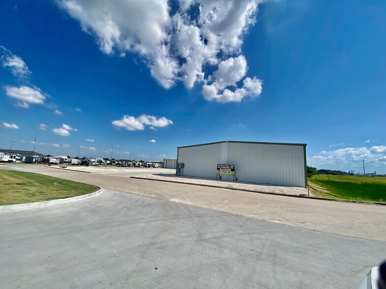 More Photos Of 2023 H O Mills hwy, Port Arthur Warehouse For Lease