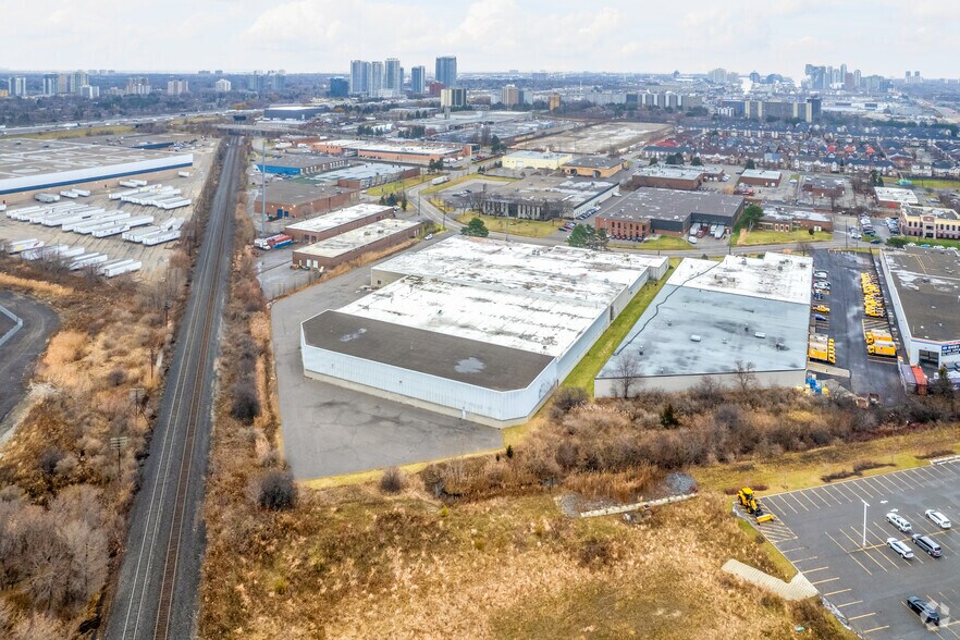 More Photos Of 44 Rolark Dr, Toronto Manufacturing For Lease